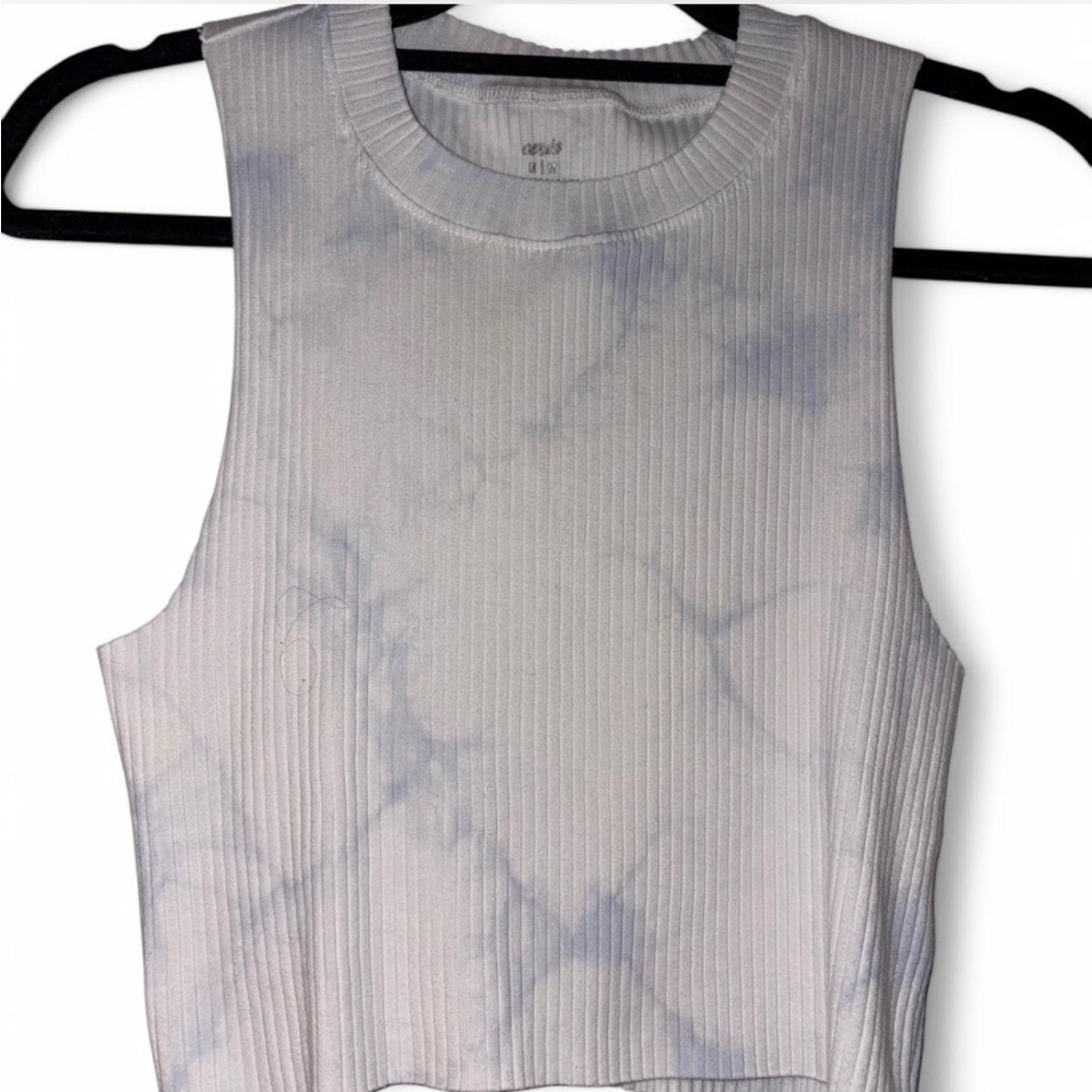 Aerie Ribbed Tie-Dye Crop Tank
Size: Medium